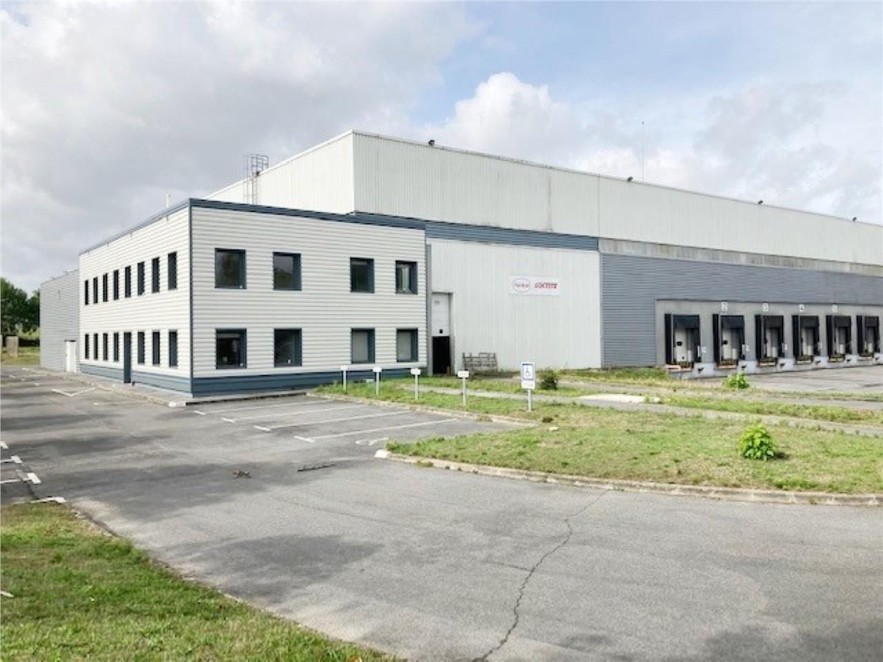 A LOUER - CBRE vous propose sur la commune de Ver