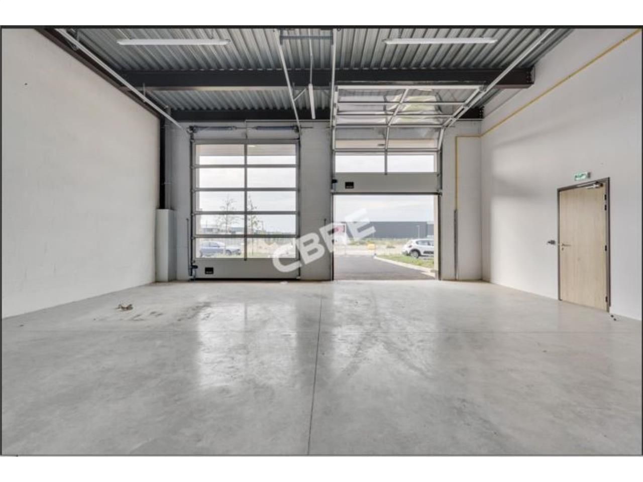 CBRE vous propose à louer, un entrepôt/local d'ac