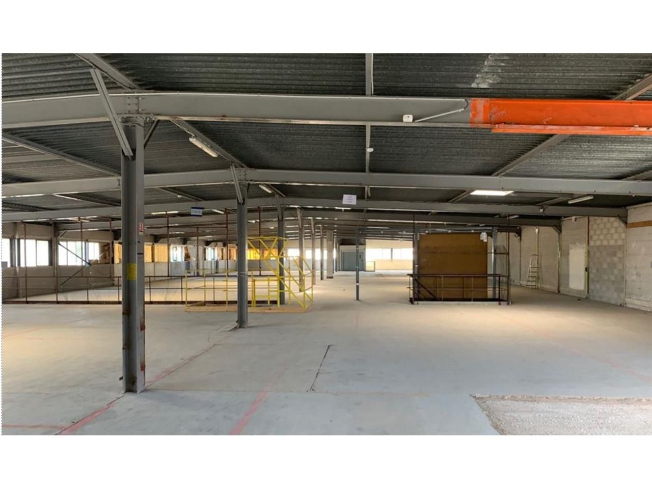 A LOUER - CBRE vous propose sur la Commune de Che