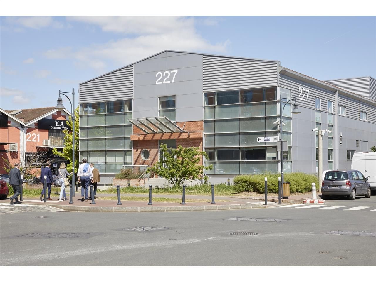 LOGISTIQUE URBAINE - CBRE vous propose à louer, u