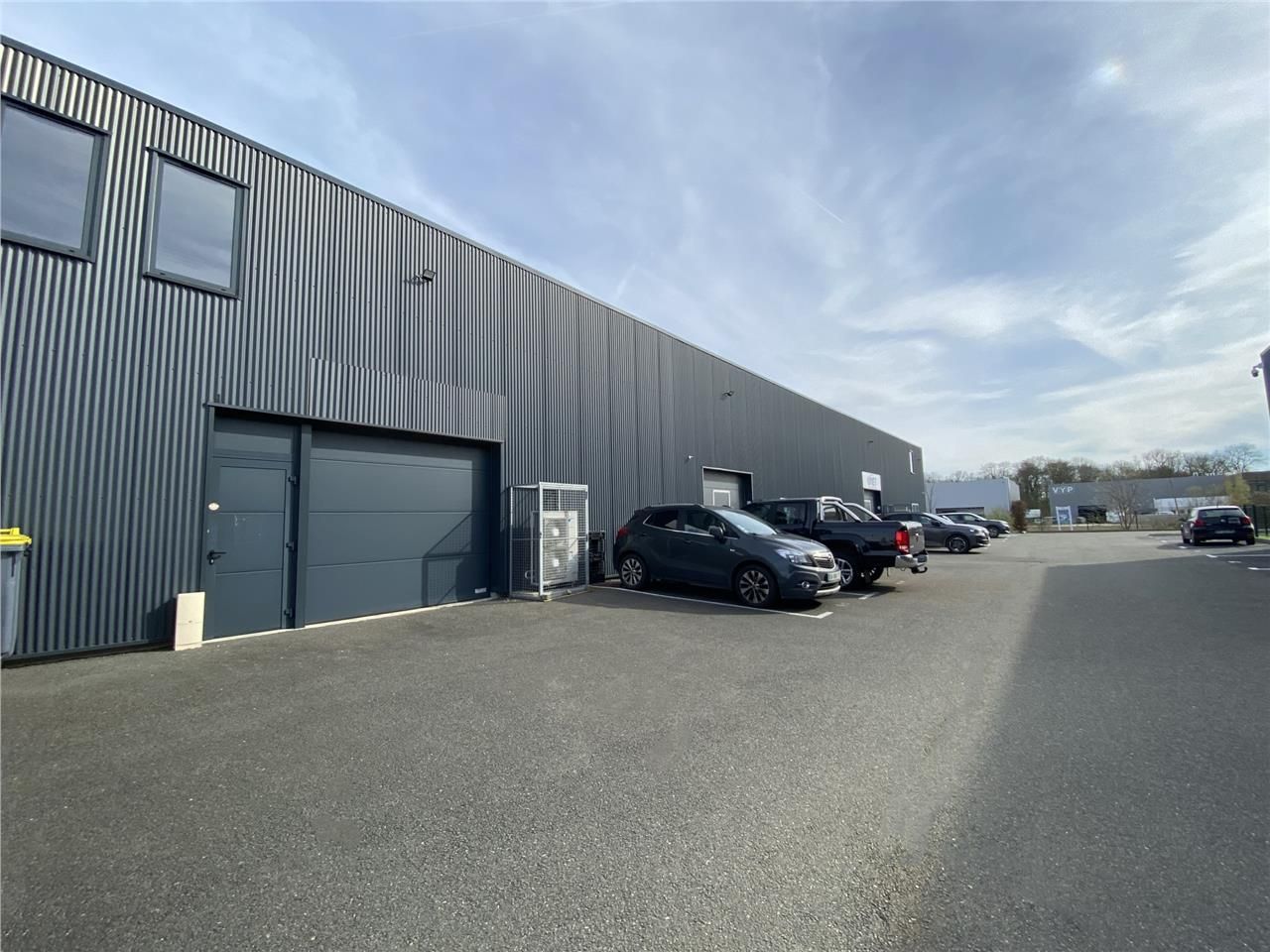 CBRE vous propose à louer, un entrepôt/local d'ac