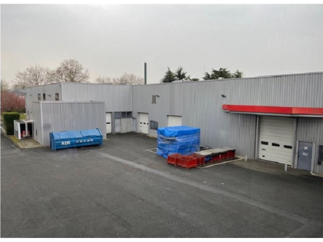 CBRE vous propose à louer, un local d'activités s