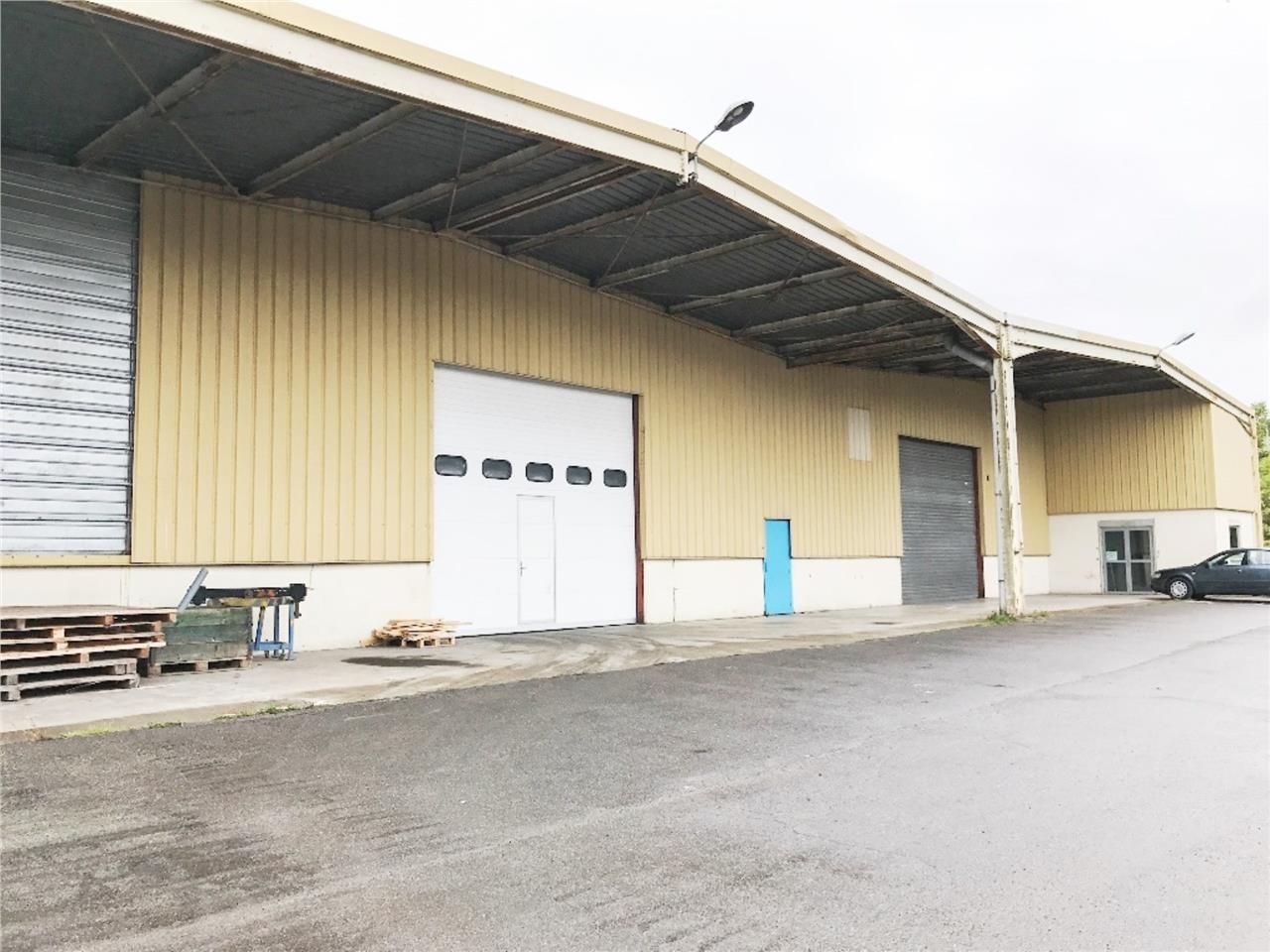 CBRE vous propose à louer, un bâtiment indépendan