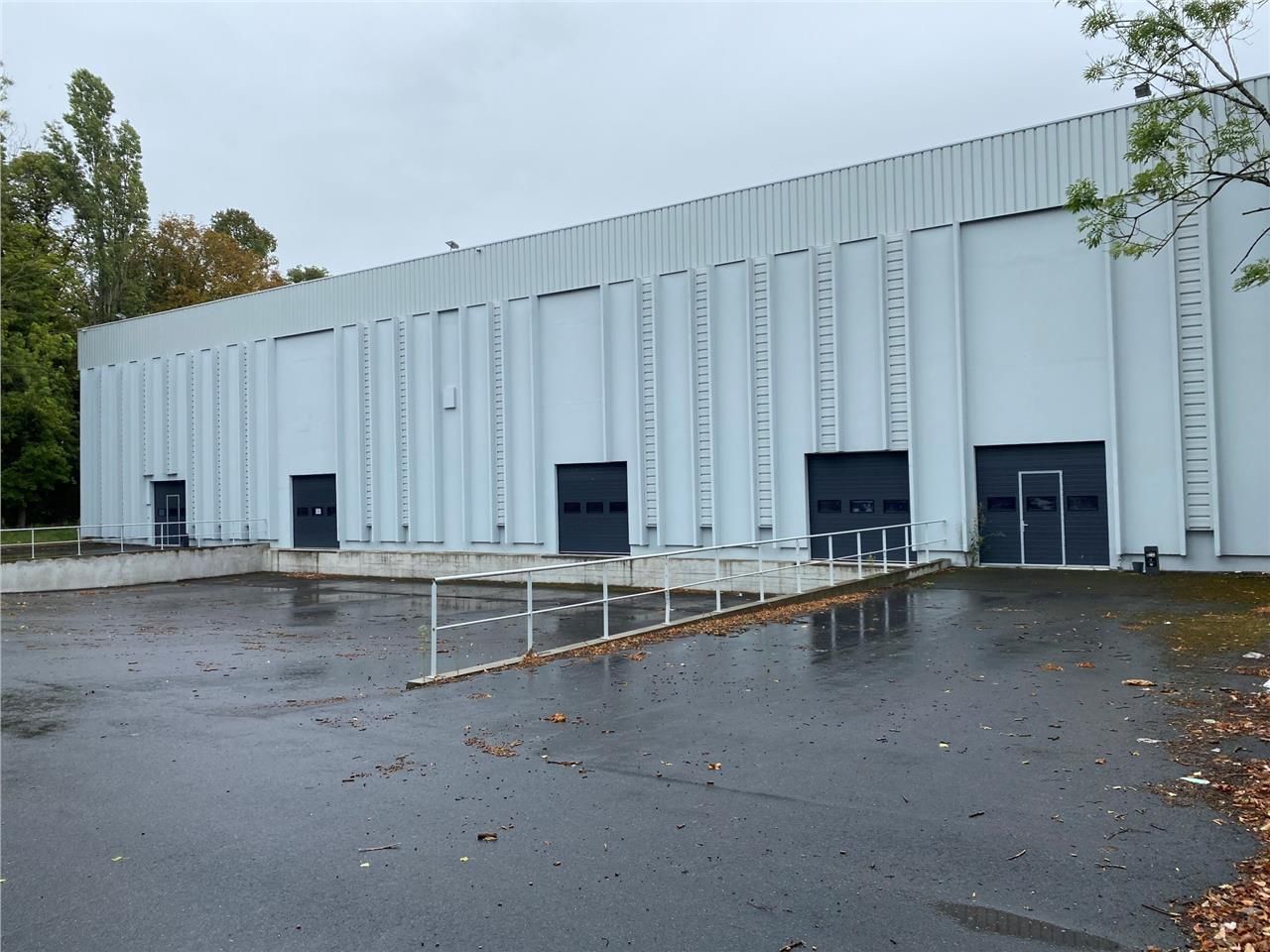 Rare sur le secteur ! CBRE vous propose à louer,