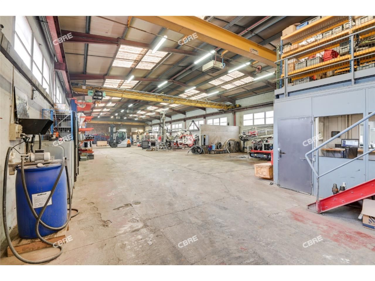 LOGISTIQUE URBAINE - A LOUER - CBRE vous propose