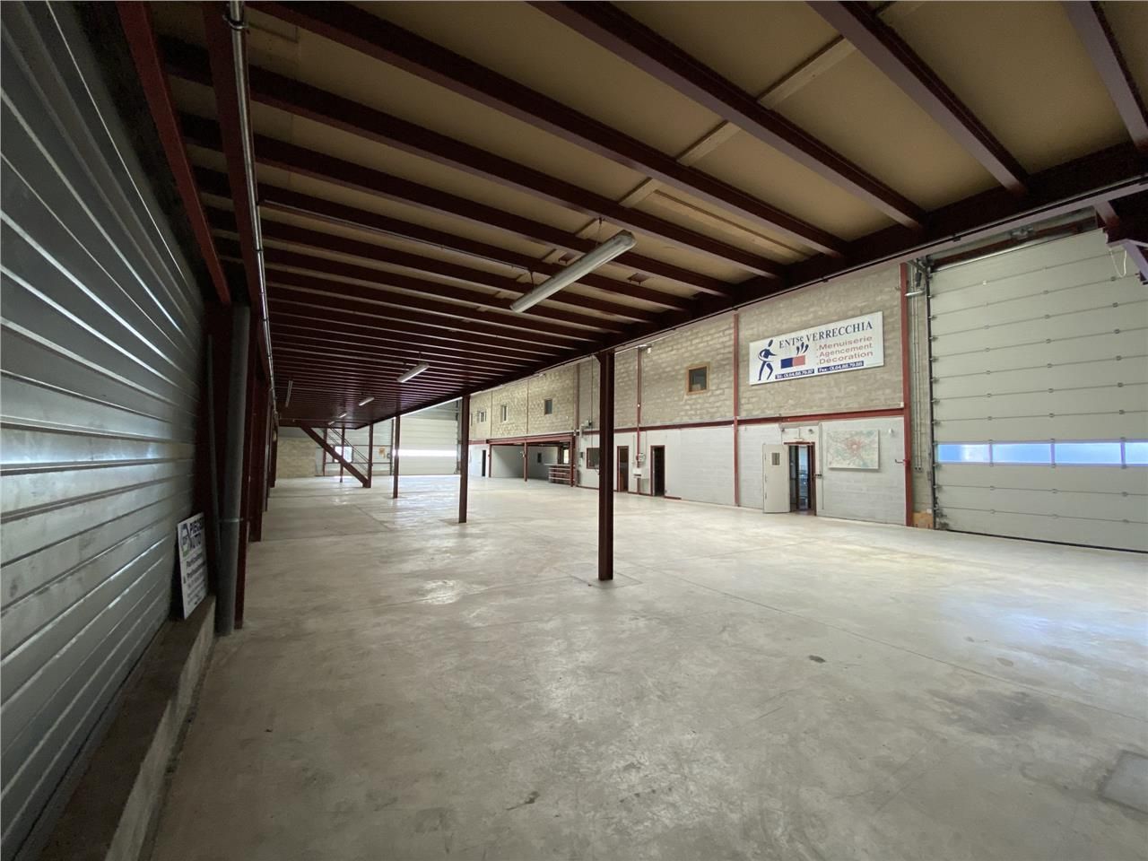 CBRE vous propose à louer un entrepôt/local d'act