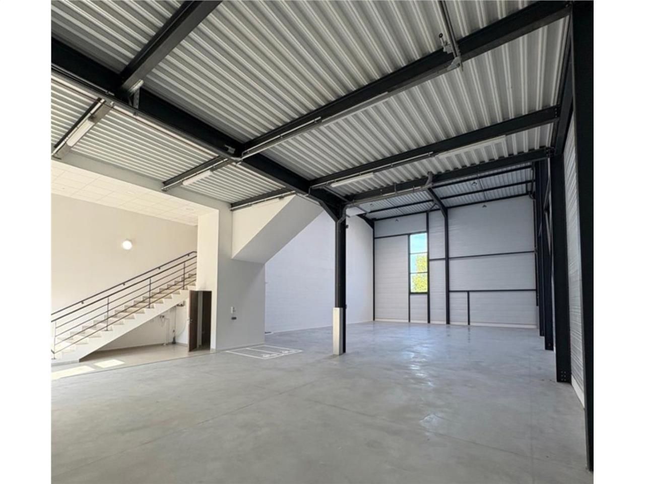 CBRE vous propose à louer un entrepôt/local d'act