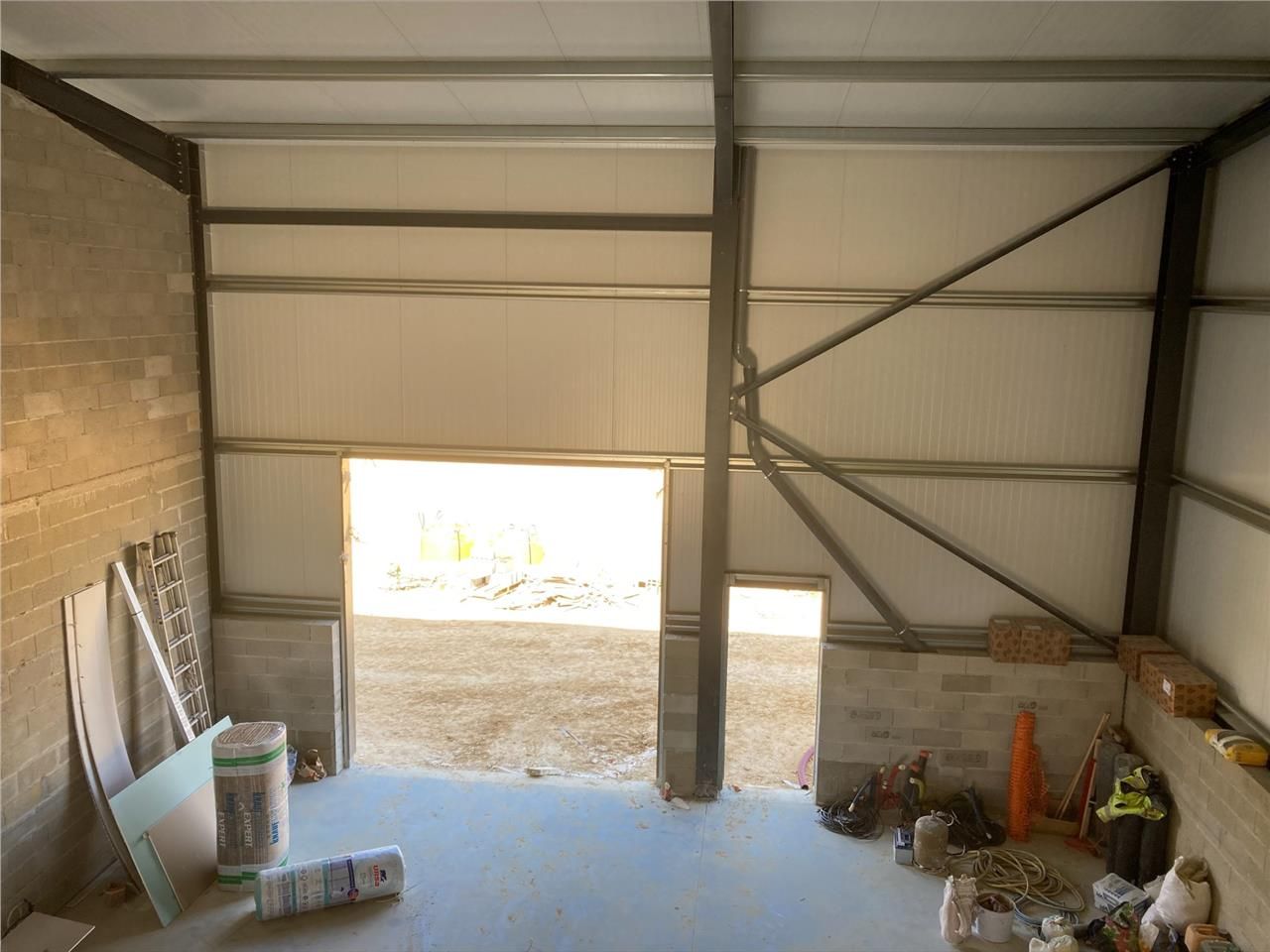 A LOUER - CBRE vous propose au sein de la ZA des