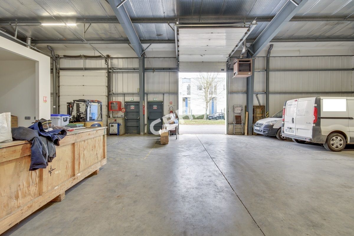 A LOUER - CBRE vous propose sur la commune de Cro