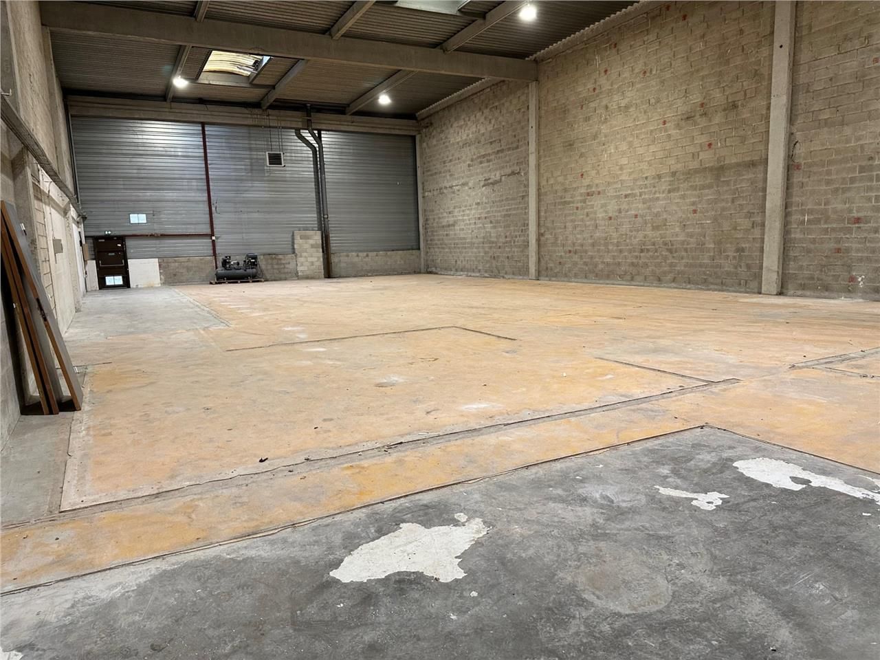 CBRE vous propose à louer un entrepôt/local d'act