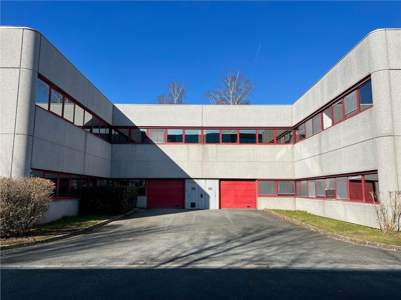 CBRE vous propose à vendre ou à louer un bâtiment