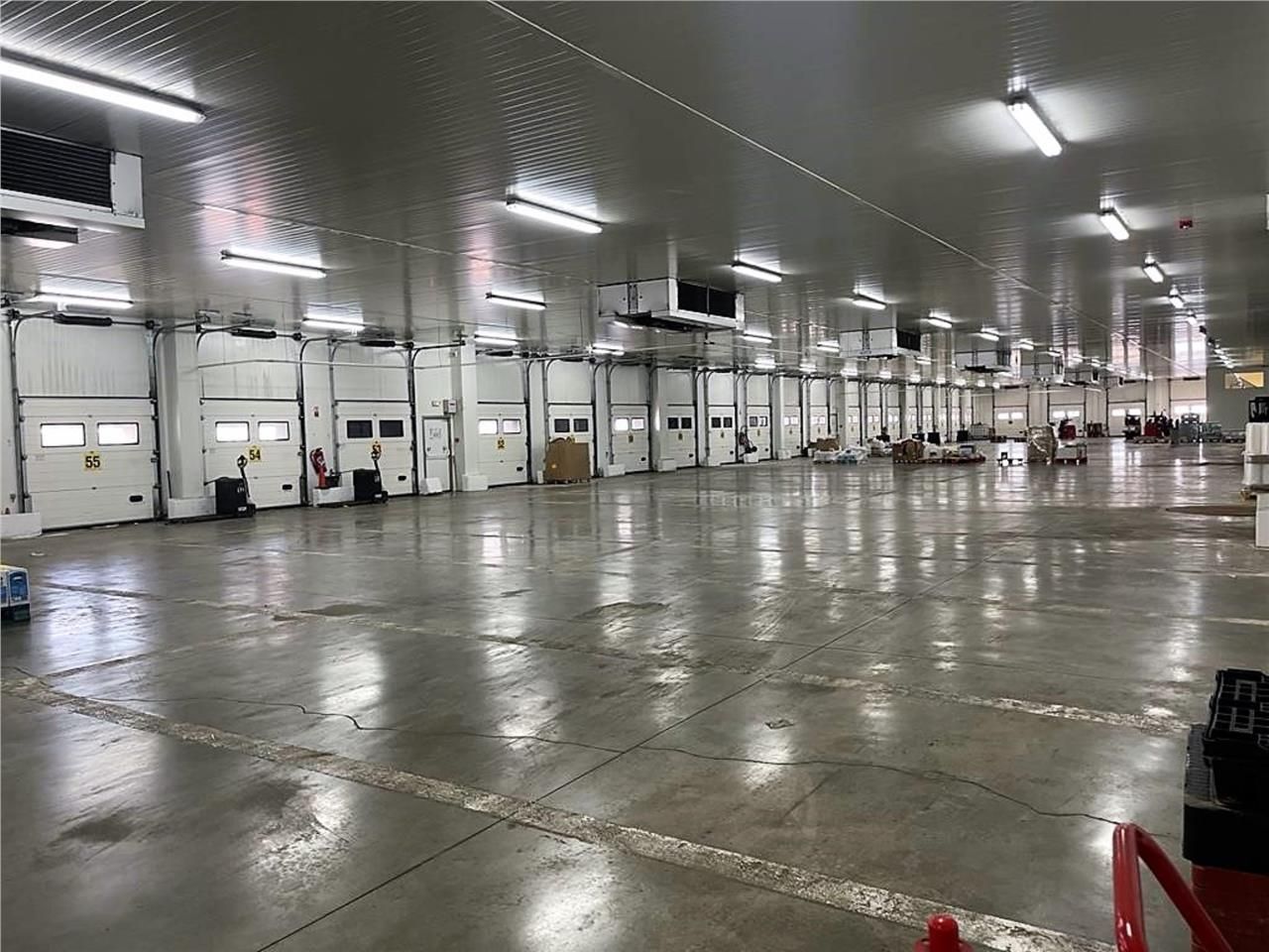 CBRE vous propose à louer, un entrepôt/local d'ac