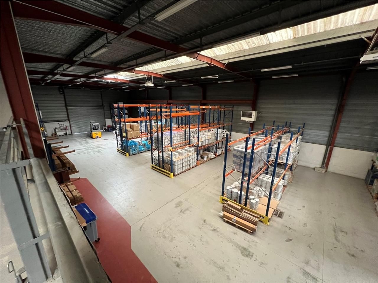 CBRE vous propose à vendre ou à louer, un entrepô