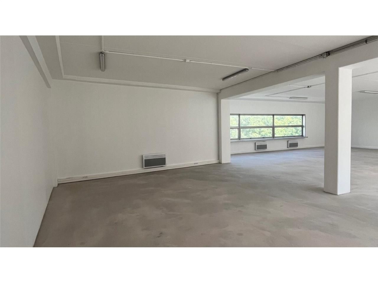 LOGISTIQUE URBAINE - CBRE vous propose à louer un