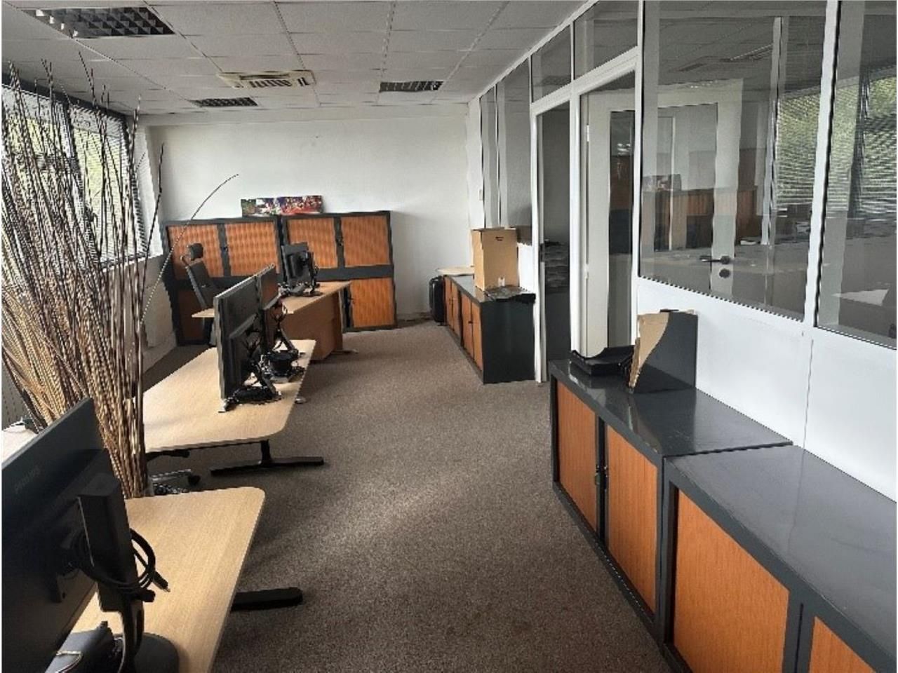 CBRE vous propose à louer, un entrepôt/local d'ac