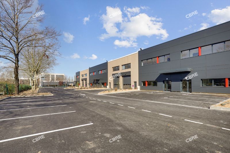 LOGISTIQUE URBAINE - CBRE vous propose à louer, u