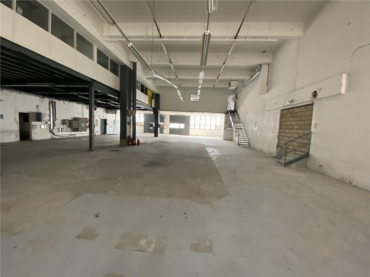 LOGISTIQUE URBAINE - CBRE vous propose à louer, u