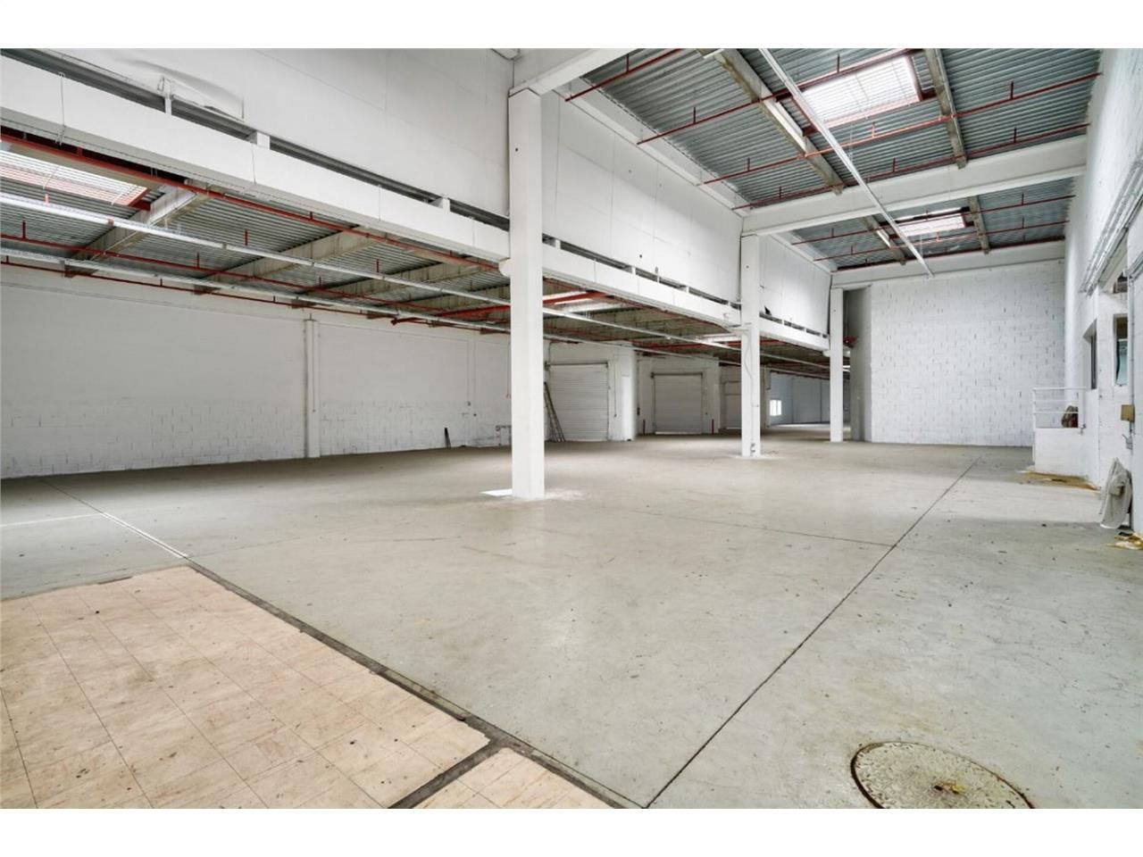 Rare sur le marché ! CBRE vous propose à louer un