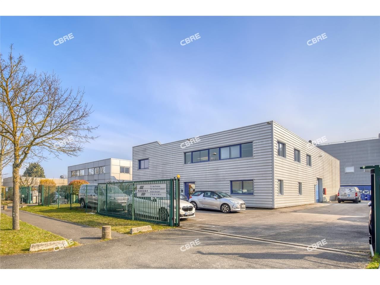 CBRE vous propose à louer un entrepôt/local d'act