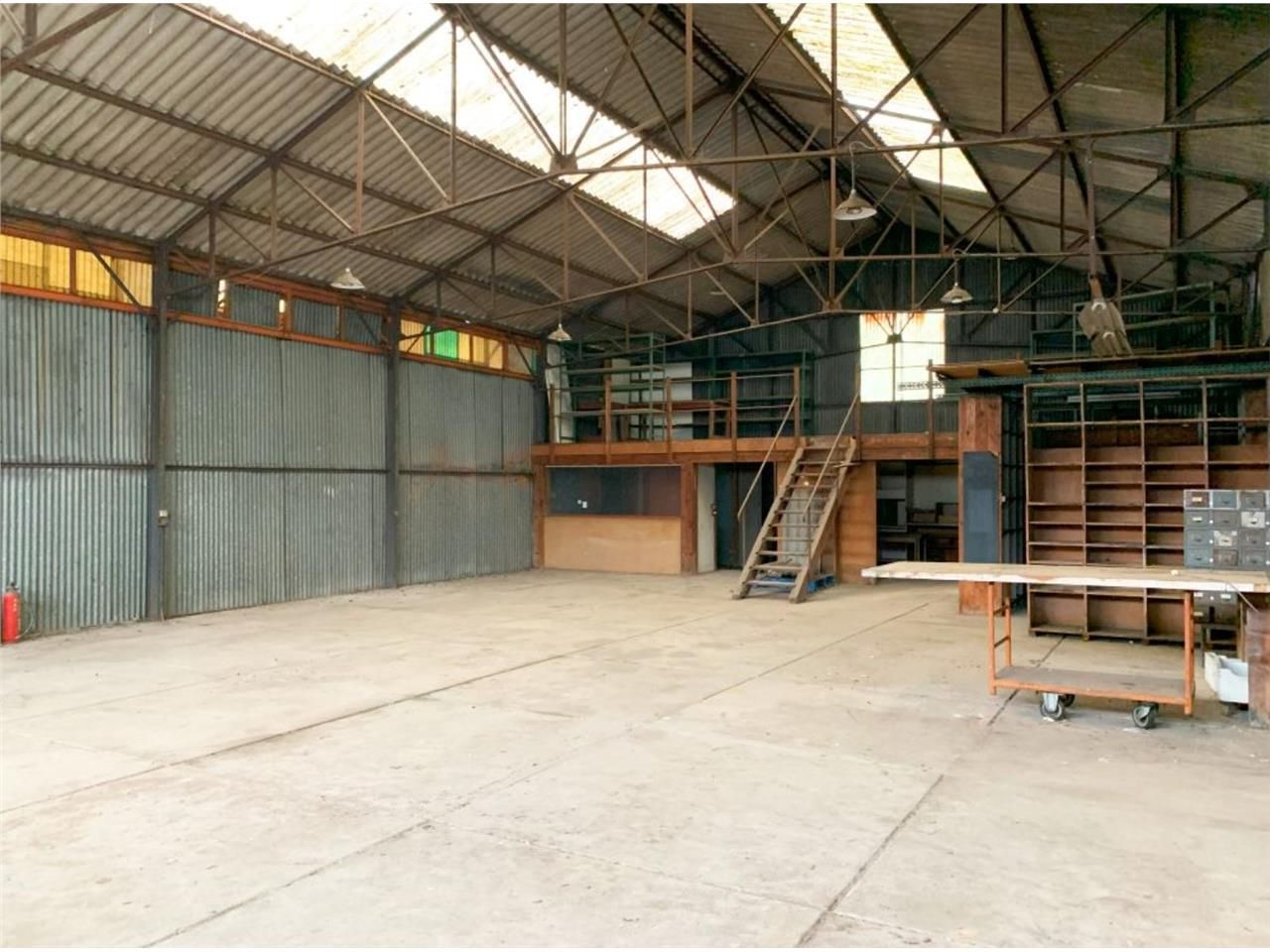 CBRE vous propose à louer, un entrepôt/local d'ac