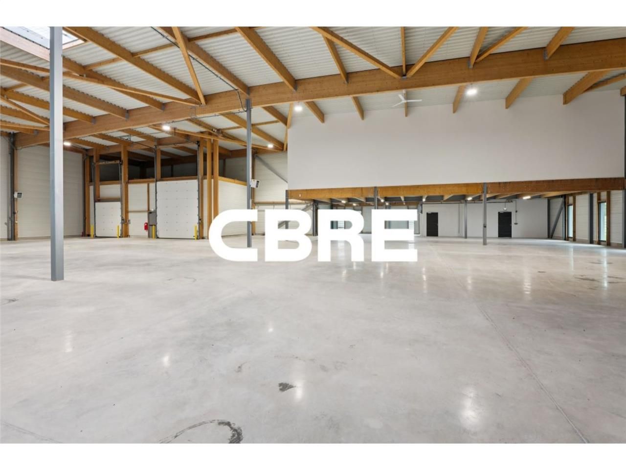 CBRE vous propose à louer un entrepôt/local d'act