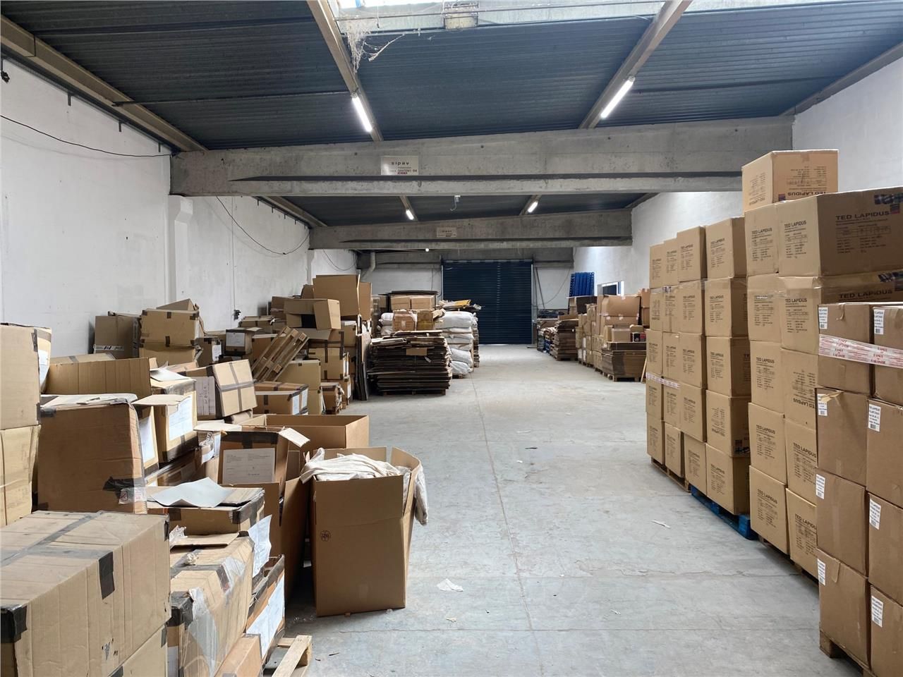 CBRE vous propose à louer, deux cellules d'activi