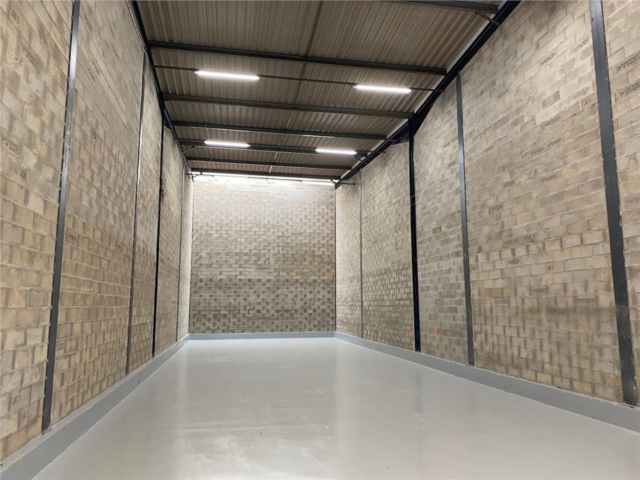 CBRE vous propose à louer un entrepôt/local d'act