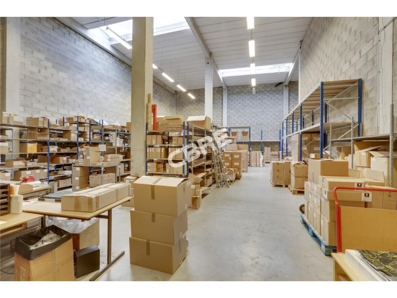 CBRE vous propose à louer un entrepôt/local d'act