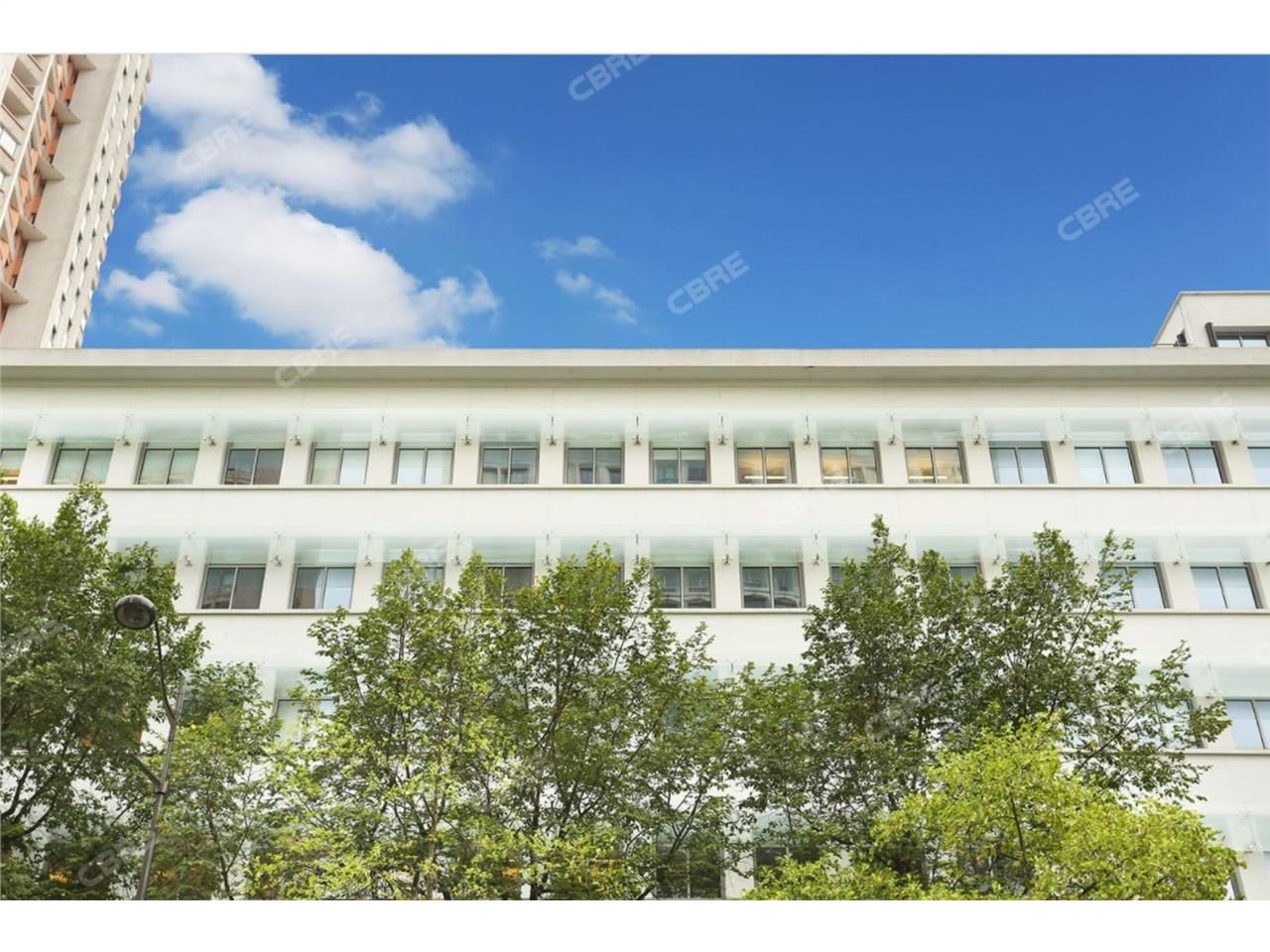 LOGISTIQUE URBAINE - CBRE vous propose à louer, u