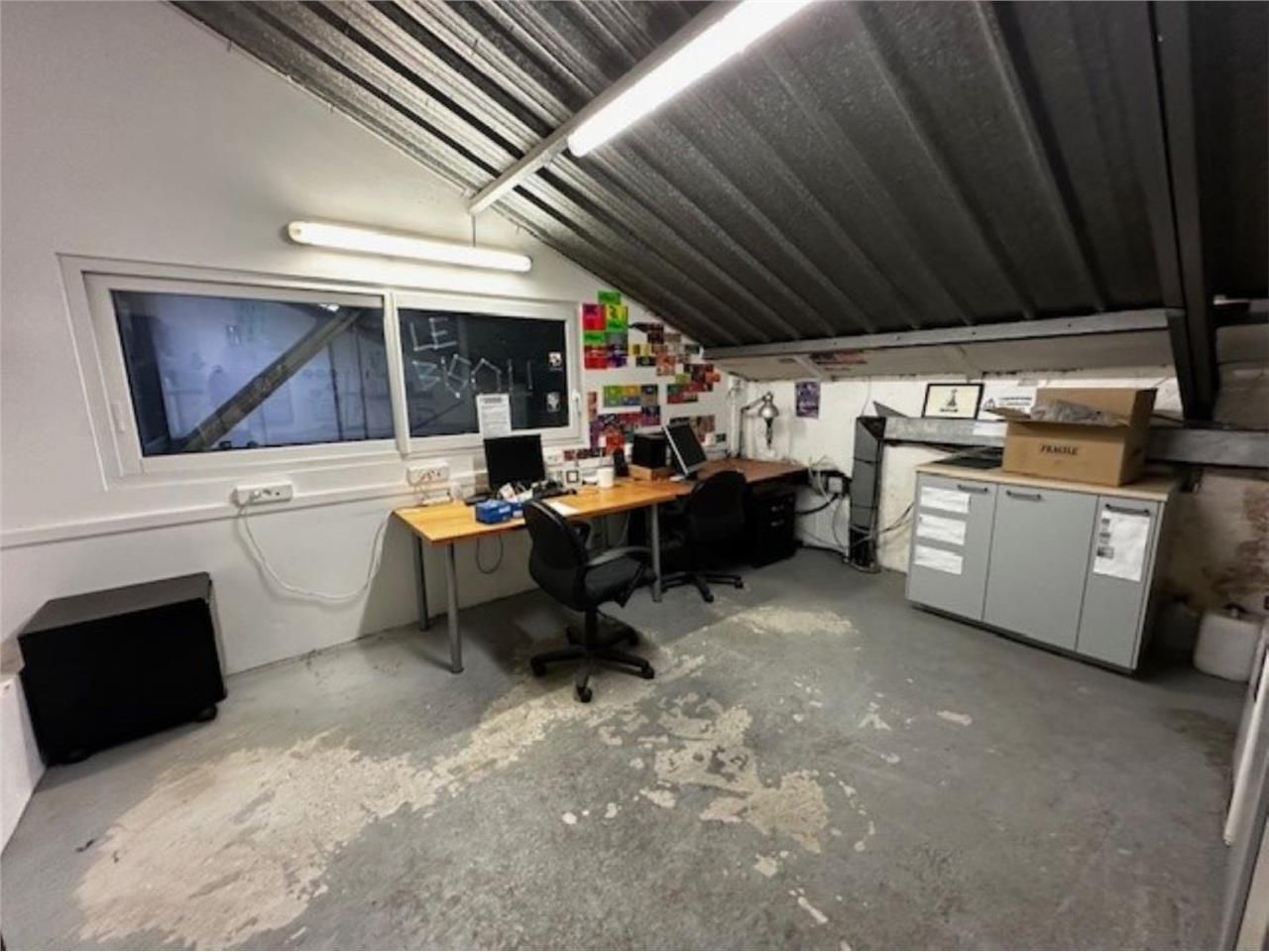 CBRE vous propose à louer, un entrepôt/local d'ac