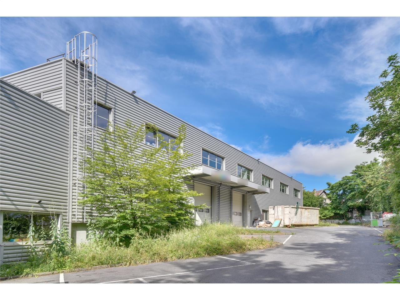 LOGISTIQUE URBAINE - CBRE vous propose à louer, u