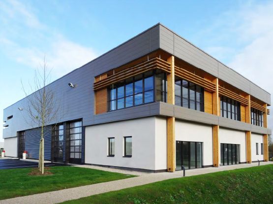 CBRE vous propose à louer, un entrepôt/local au s