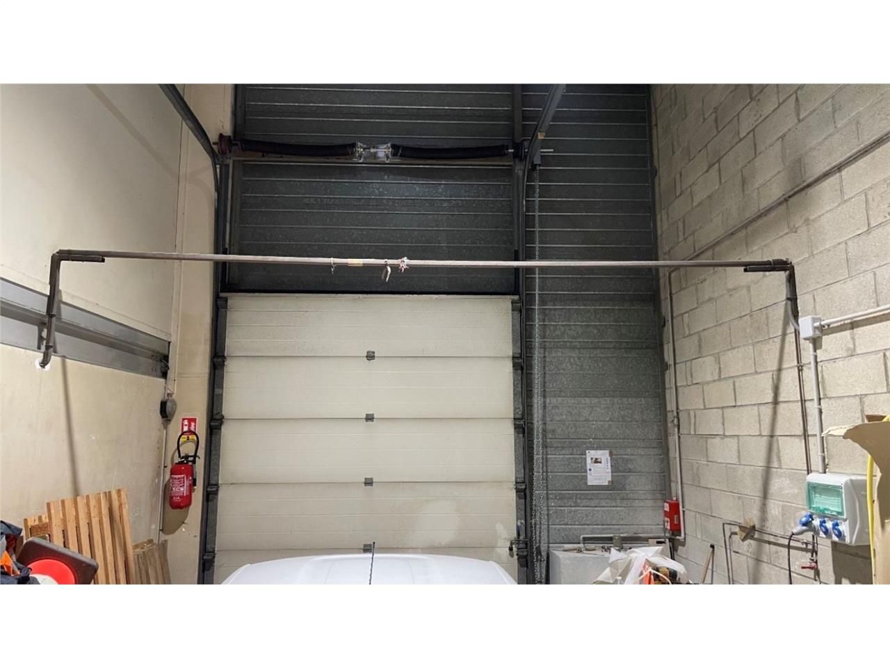 CBRE vous propose à louer, un entrepôt/local d'ac