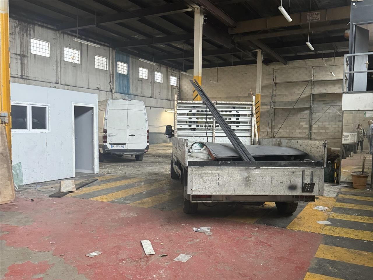 CBRE vous propose, à louer un local d'activités s