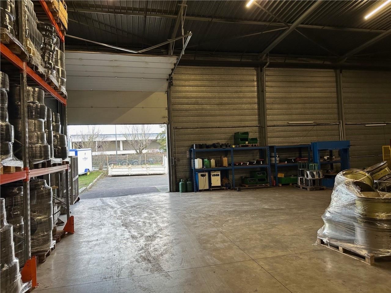 CBRE vous propose à louer, un bâtiment indépendan