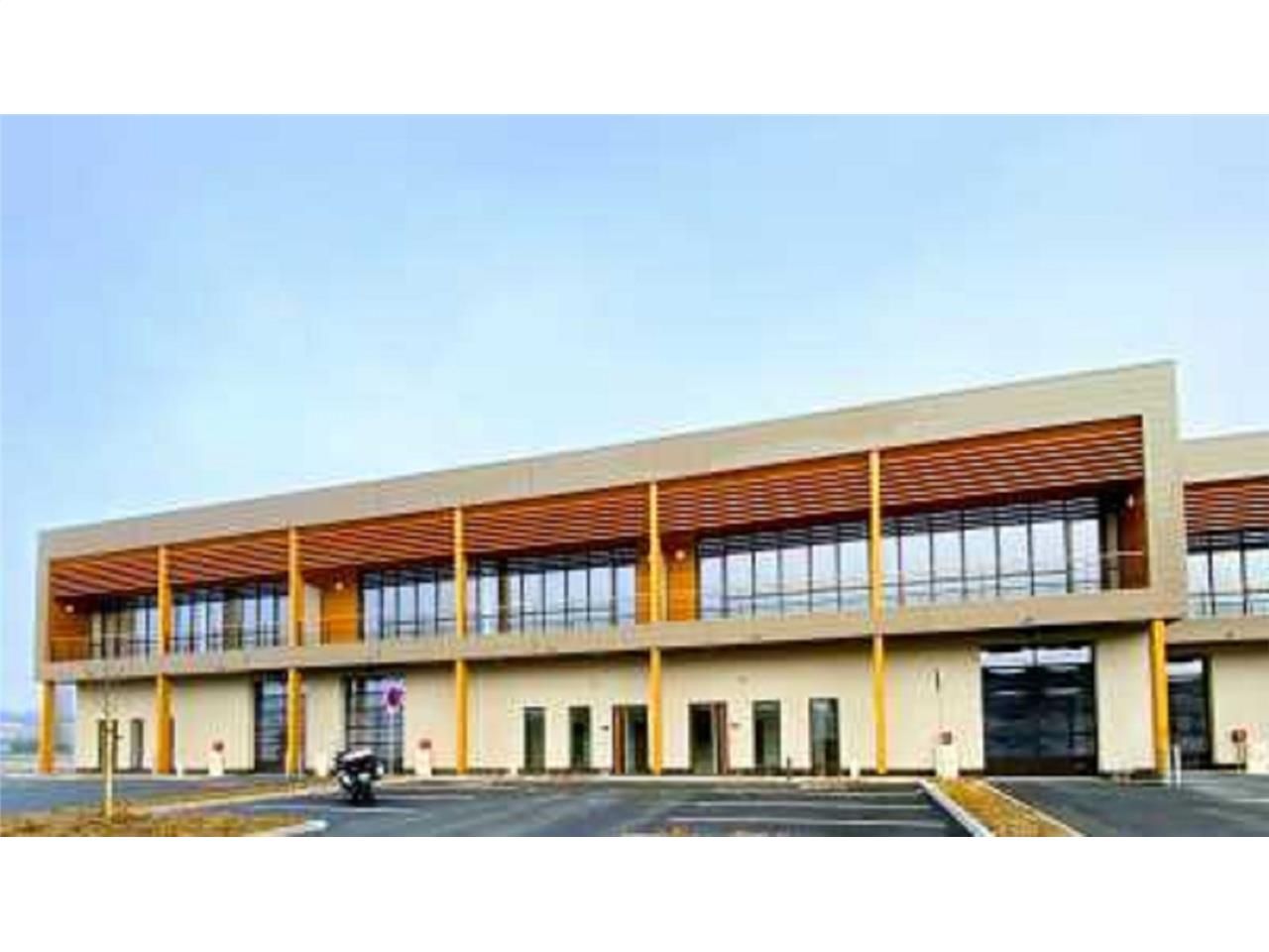 CBRE vous propose à louer un entrepôt/local d'act