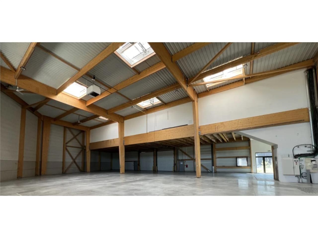 CBRE vous propose à louer un entrepôt/local d'act