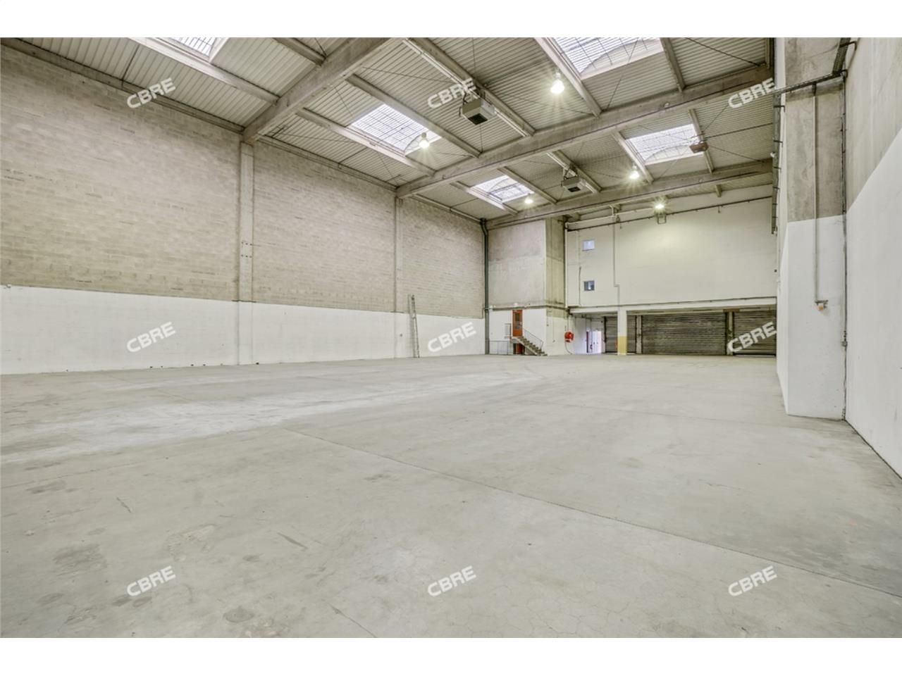 LOGISTIQUE URBAINE  - CBRE vous propose à louer d