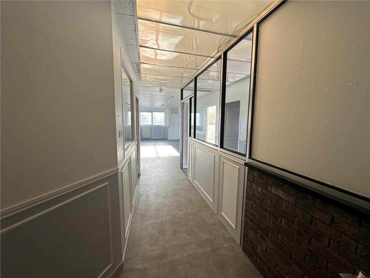 CBRE vous propose à louer, un entrepôt/local d'ac