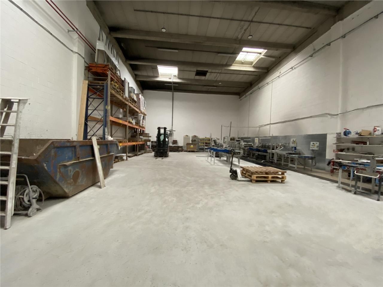 EN EXCLUSIVITE - CBRE vous propose à louer un ent