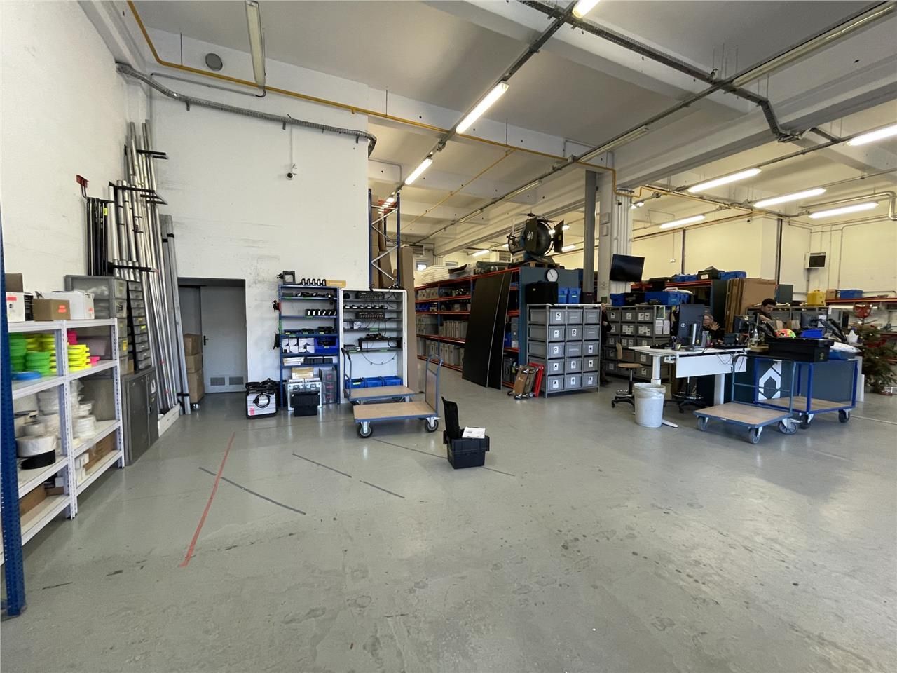 LOGISTIQUE URBAINE - CBRE vous propose à louer, u