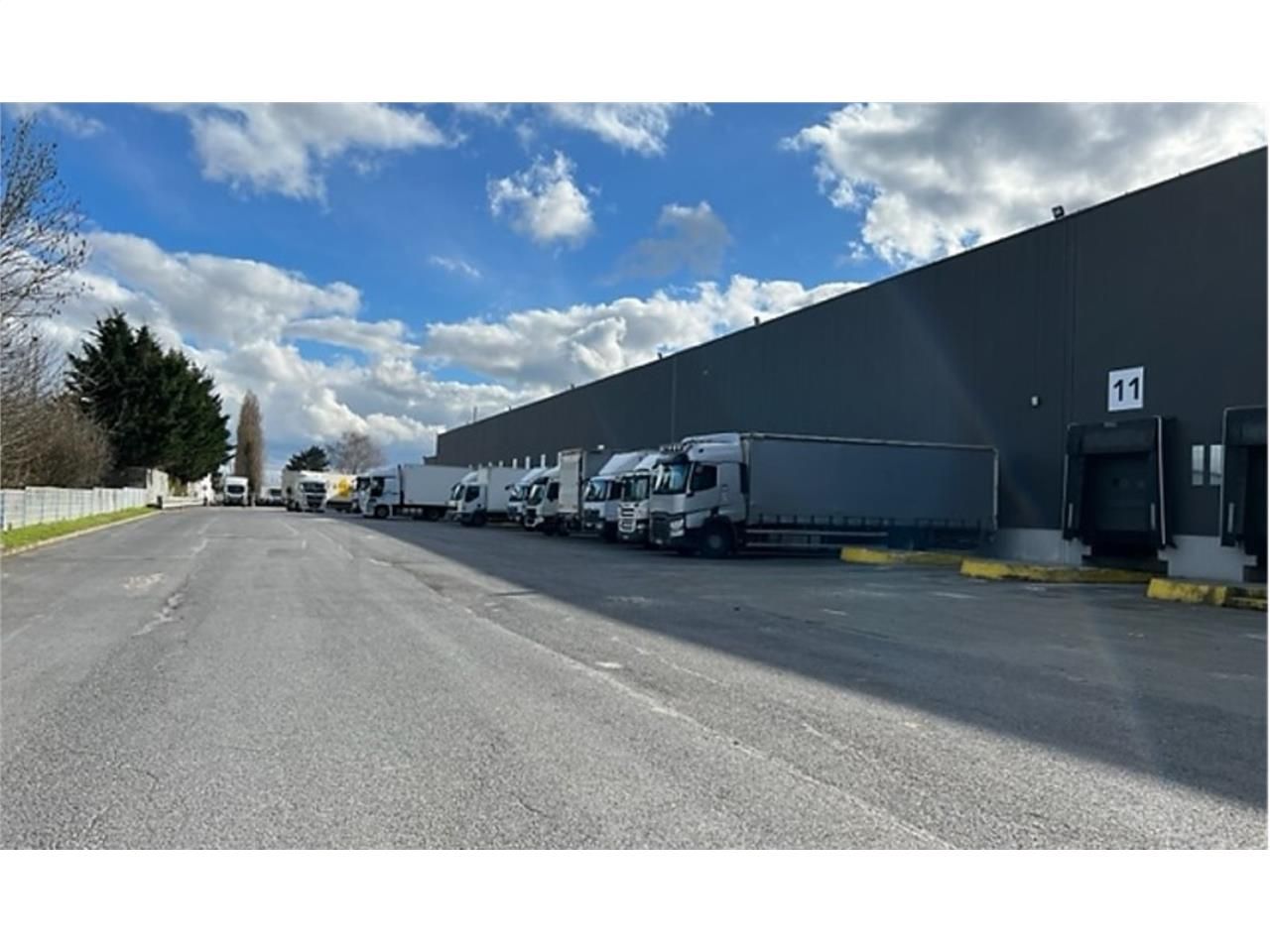 Rare sur le secteur ! CBRE vous propose  à louer,