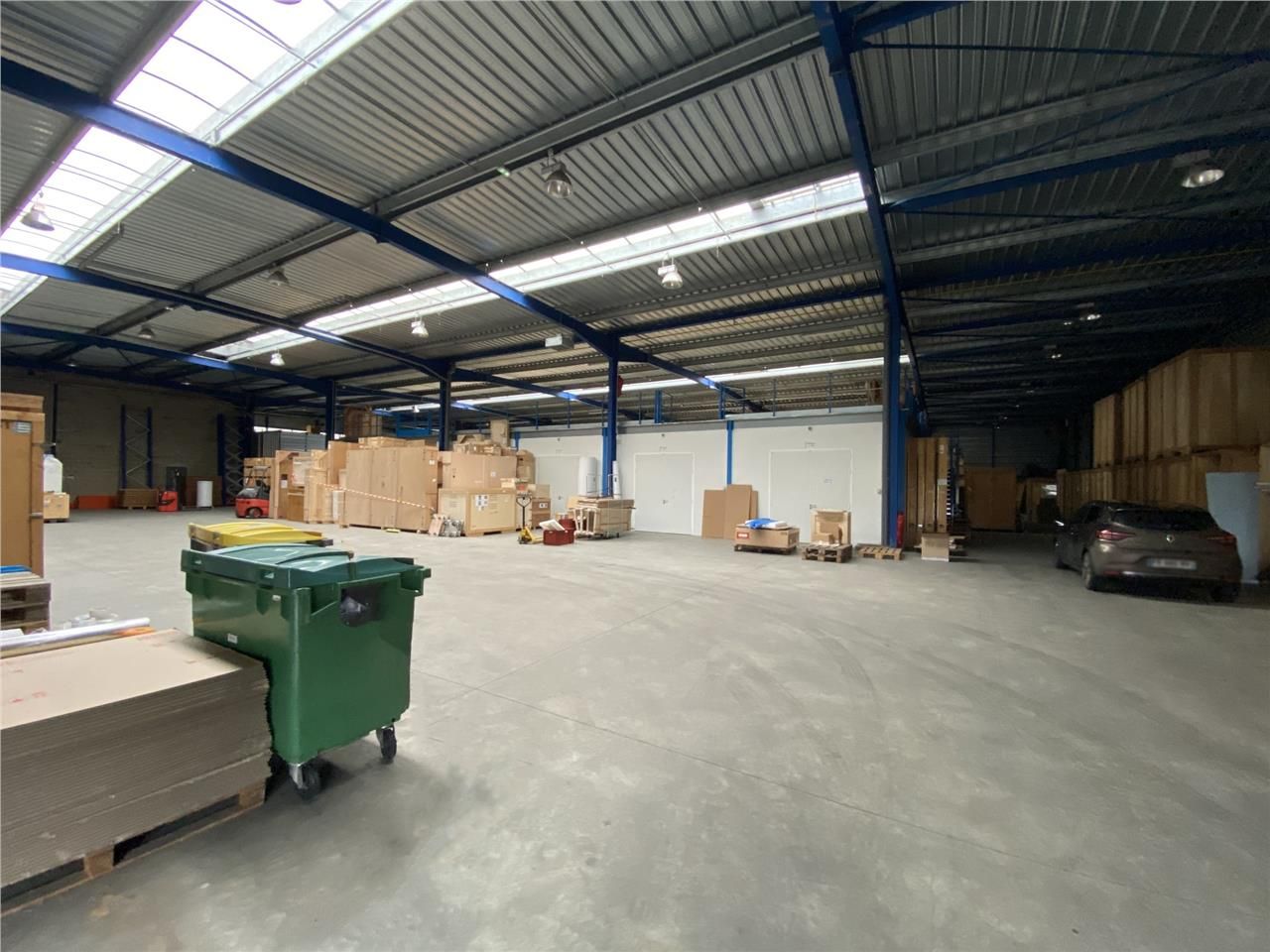 CBRE vous propose à vendre ou à louer un entrepôt