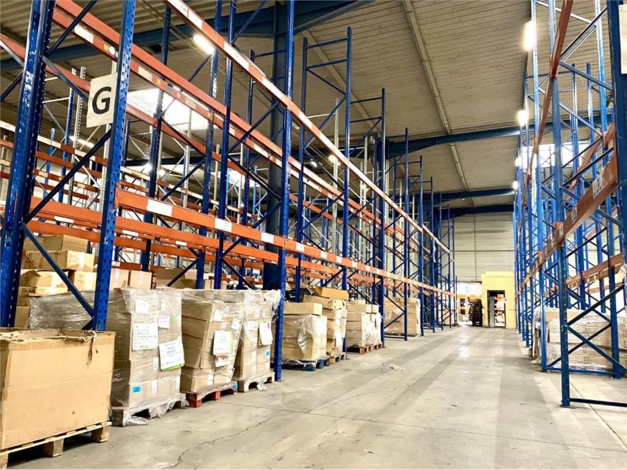 CBRE vous propose à louer, un entrepôt/local d'ac