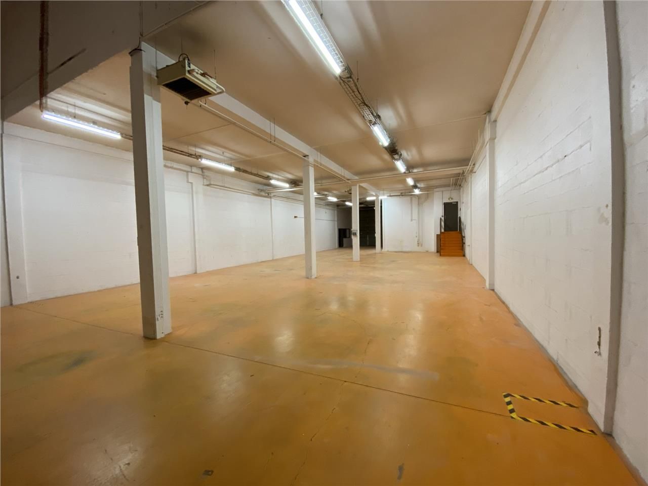 LOGISTIQUE URBAINE - CBRE vous propose, à louer u