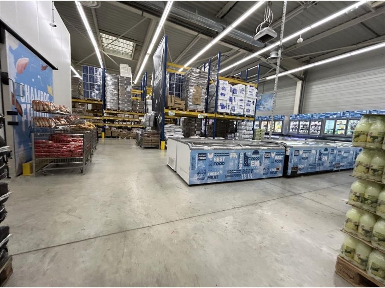 CBRE vous propose à louer, un entrepôt/local d'ac