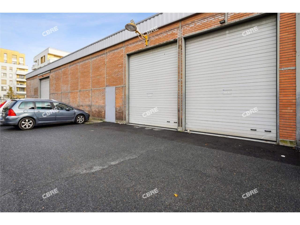 CBRE vous propose à louer un entrepôt/local d'act