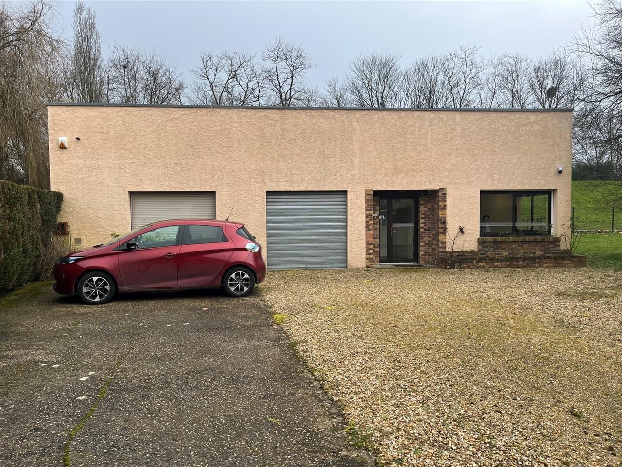 CBRE vous propose à louer un entrepôt/local d'act