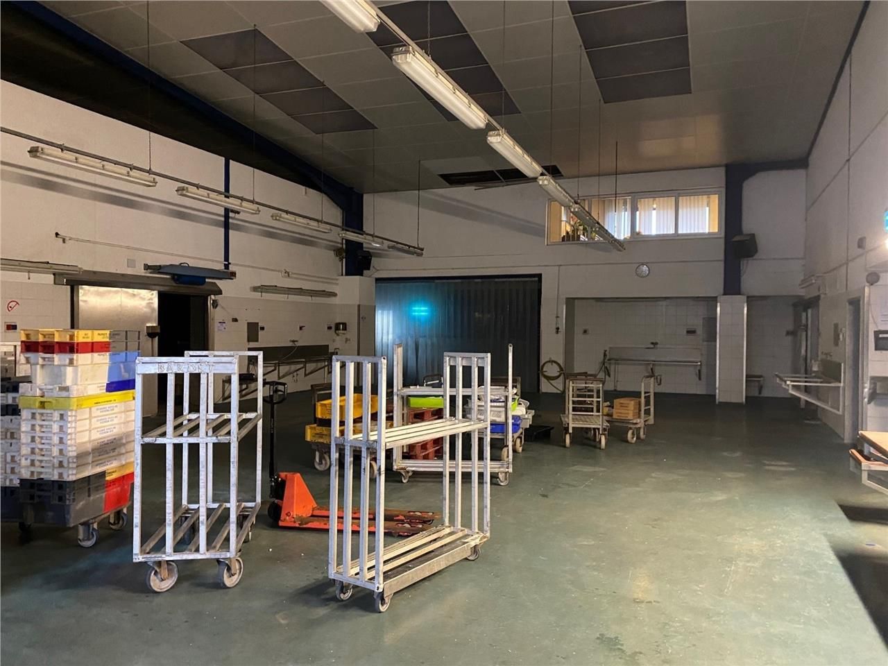 Rare sur le marché ! CBRE vous propose à louer un