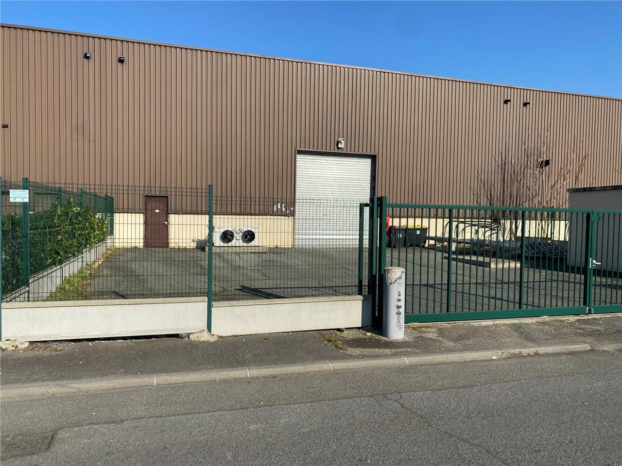 CBRE vous propose à vendre un local d'activités r